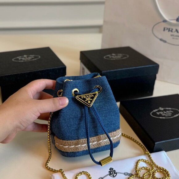 Prada mini bucket - Picture 1 of 9